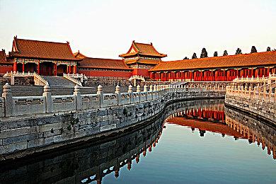 亚马逊平台二手XBX主机价格已达官方零售价两倍